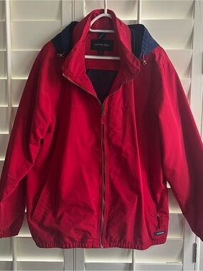 Lands' End Red Hooded Zip Windbreaker with Navy Hood Lining